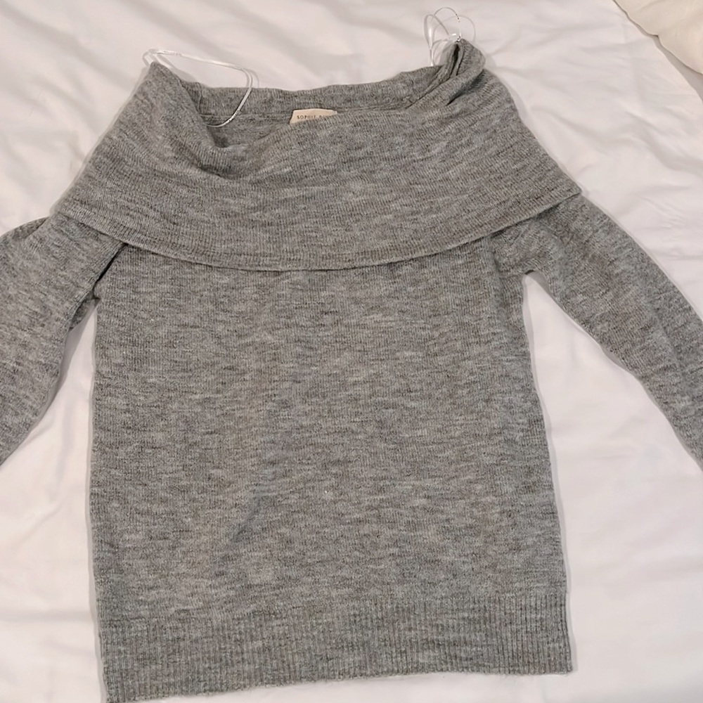 Gray sweater, Sophie Rue, XS, like new, off the shoulders